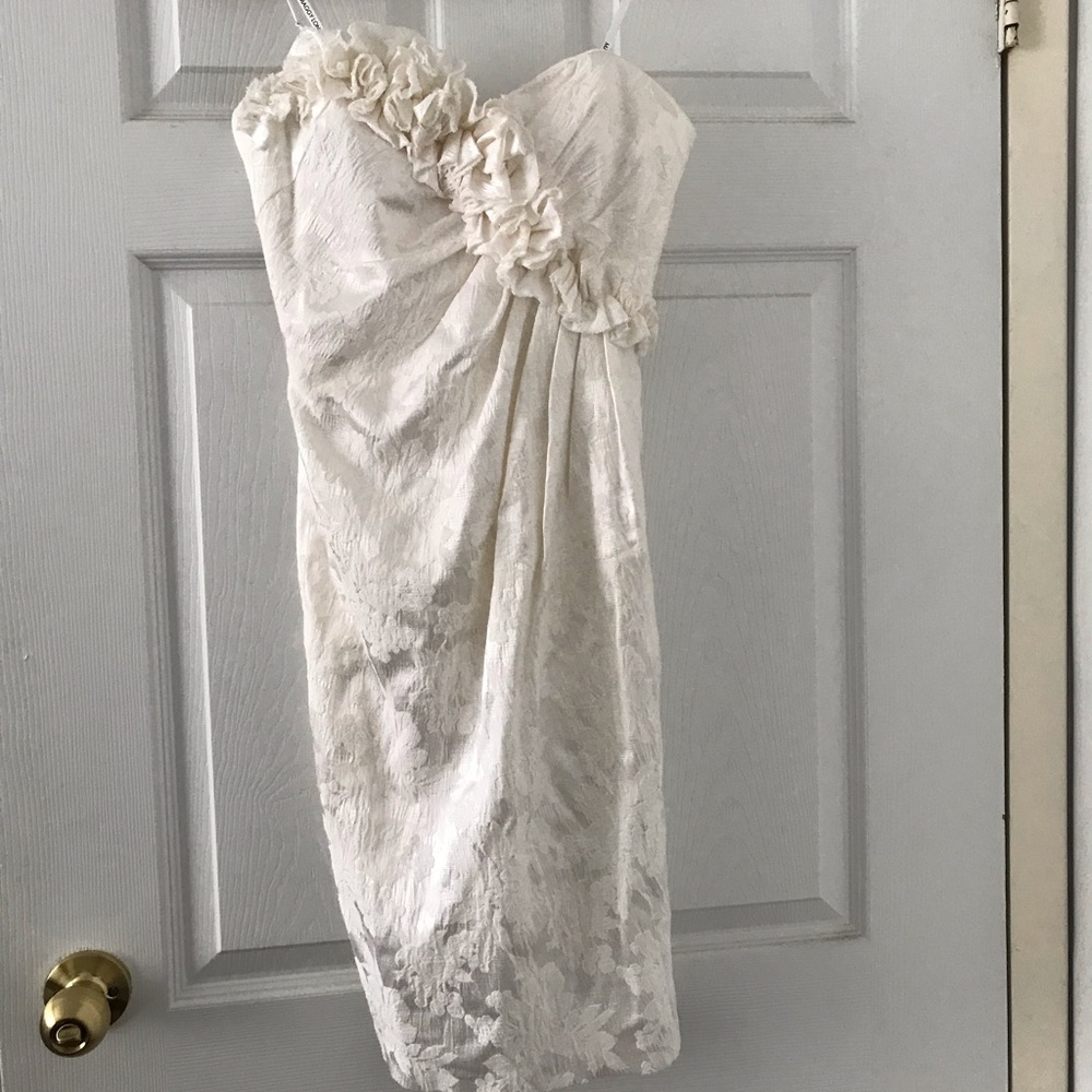 Beautiful strapless white dress